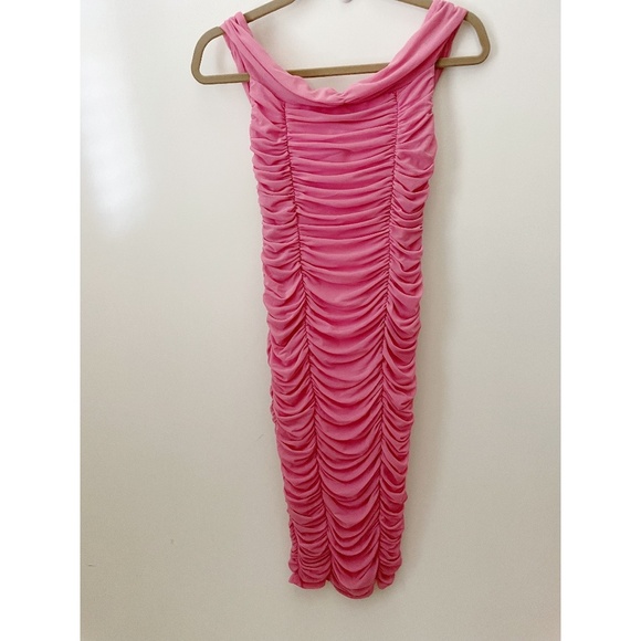 Majorelle Barbie Pink Ruched off Shoulder Tabitha Midi Dress S - Picture 3 of 7
